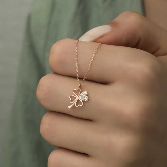 Lucky Life 925 Ayar Gumuss  Rose Kalpli Dört Yapraklı Yonca Lucky Life Lucky Life Lucky Life Kadın Kolye