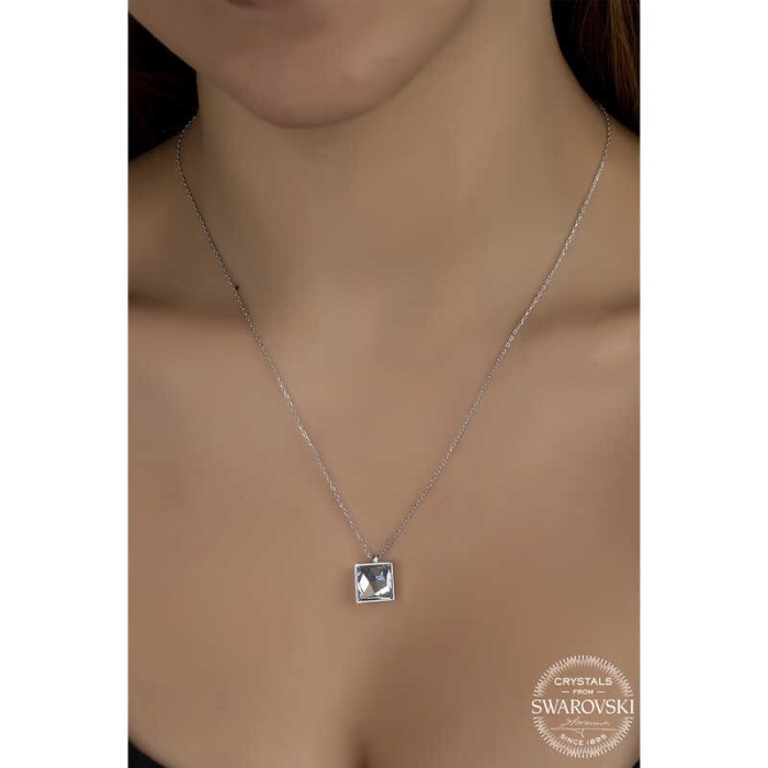 Swarovski Crystal Taşlı Kare Lucky Life 925 Ayar Gumuss  Lucky Life Lucky Life Lucky Life Kadın Kolye