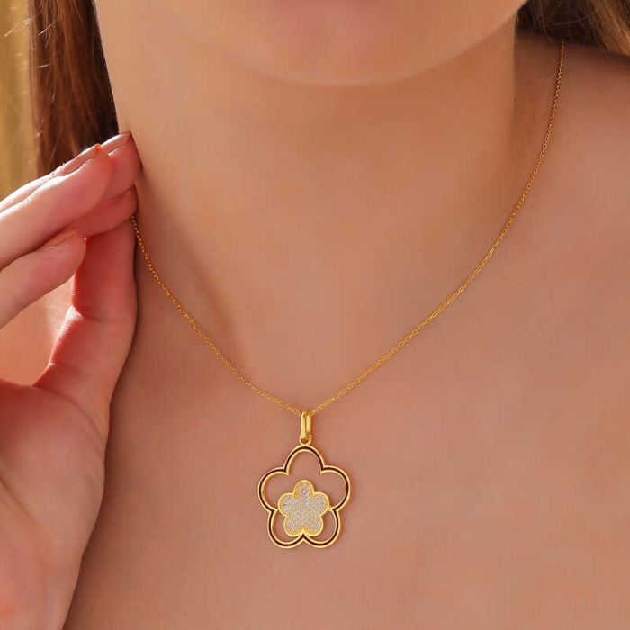 ​Lucky Life 925 Ayar Gumuss  Gold Çiçek Desenli Lucky Life Lucky Life Lucky Life Kadın Kolye
