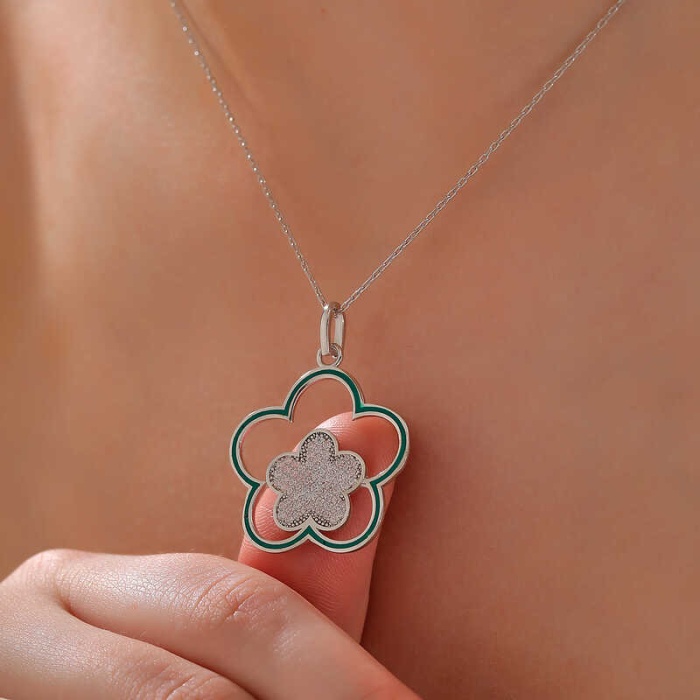 ​Lucky Life 925 Ayar Gumuss  Çiçek Desenli Lucky Life Lucky Life Lucky Life Kadın Kolye