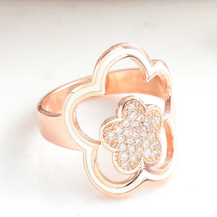 ​Lucky Life 925 Ayar Gumuss  Rose Çiçek Desenli Lucky Life Lucky Life Kadın Yüzük