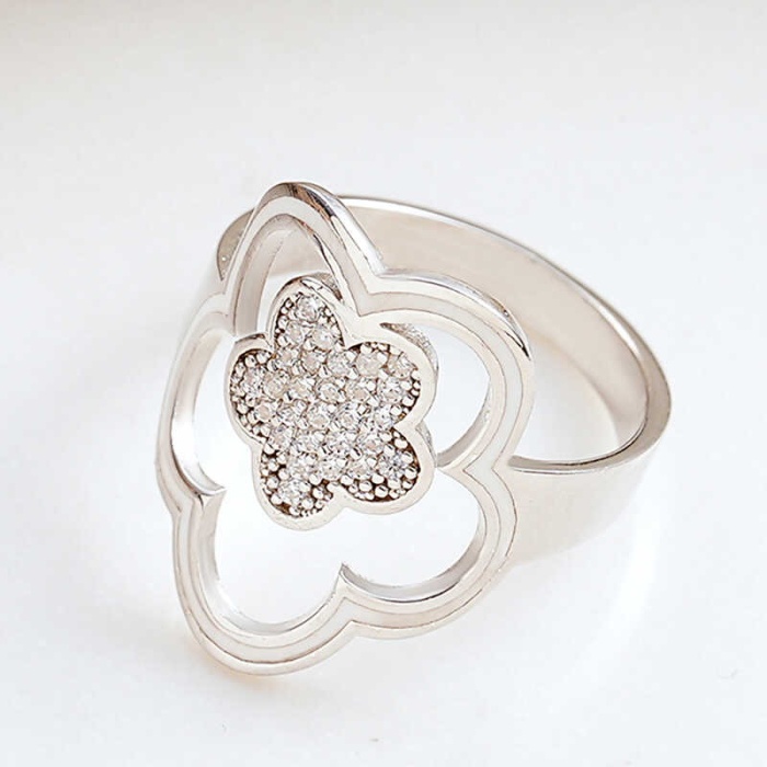 ​Lucky Life 925 Ayar Gumuss  Çiçek Desenli Lucky Life Lucky Life Kadın Yüzük