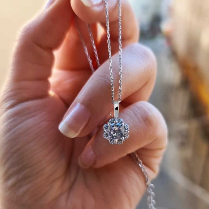 Lucky Life 925 Ayar Gumuss Çiçek Kolye
