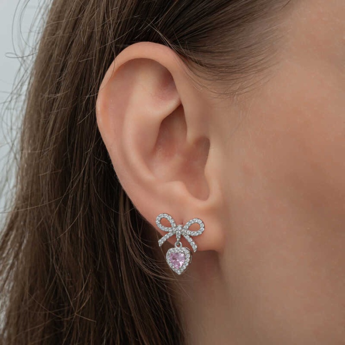 Lucky Life 925 Ayar Gumuss Fiyonk Pembe Taşlı Kalpli Çivili Lucky Life Lucky Life Kadın Küpe