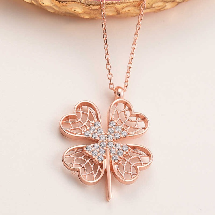 Lucky Life 925 Ayar Gumuss Rose Dört Yapraklı Yonca Lucky Life Lucky Life Lucky Life Kadın Kolye