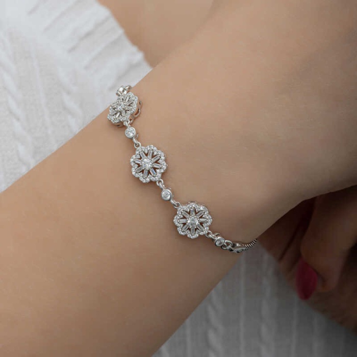 Lucky Life 925 Ayar Gumuss Baget Çiçek Desenli Lucky Life Lucky Life Kadın Bileklik
