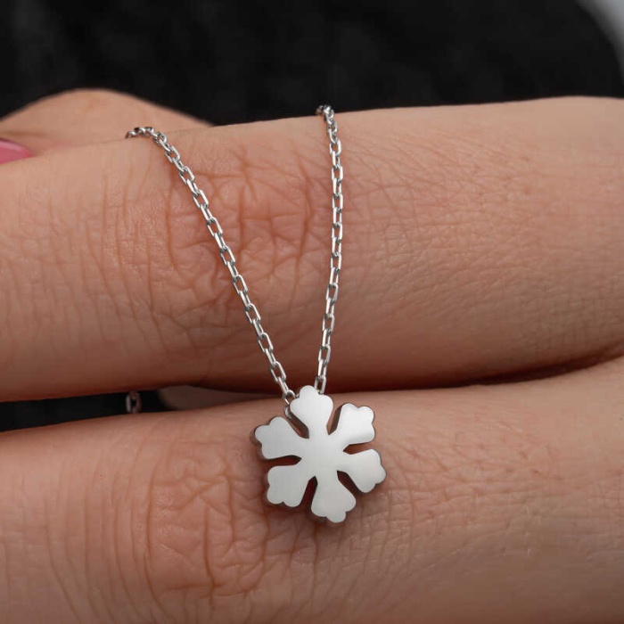 Lucky Life & Han-gar 925 Ayar Gumuss  Minimal Kar Tanesi Lucky Life Lucky Life Lucky Life Kadın Kolye