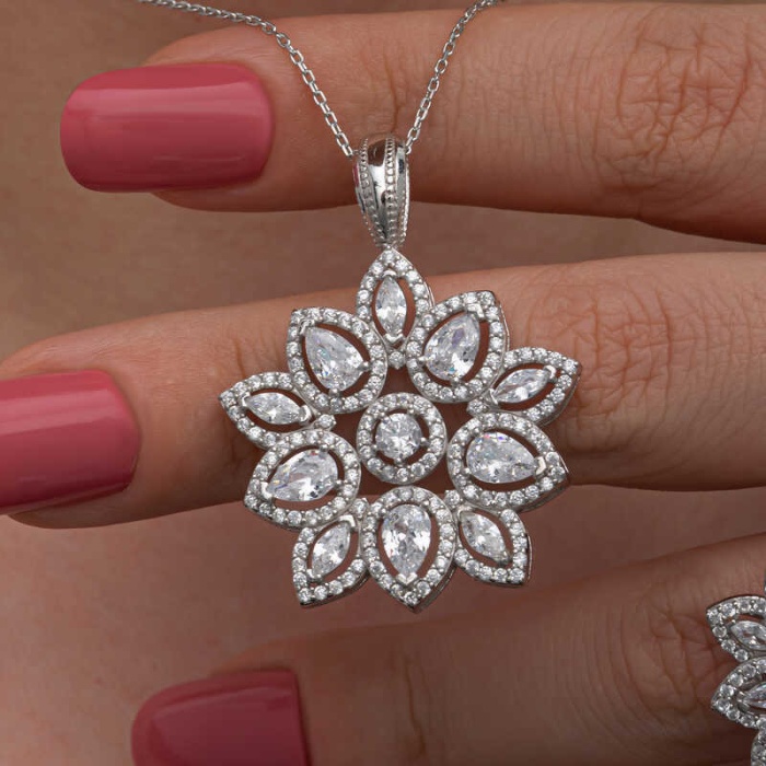 Lucky Life 925 Ayar Gumuss Zirkon Taşlı Çiçek Lucky Life Lucky Life Kadın Set