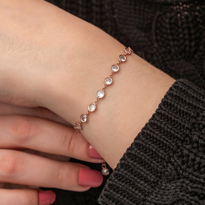 ​Lucky Life 925 Ayar Gumuss Rose Beyaz Taşlı Lucky Life Kadın Bileklik