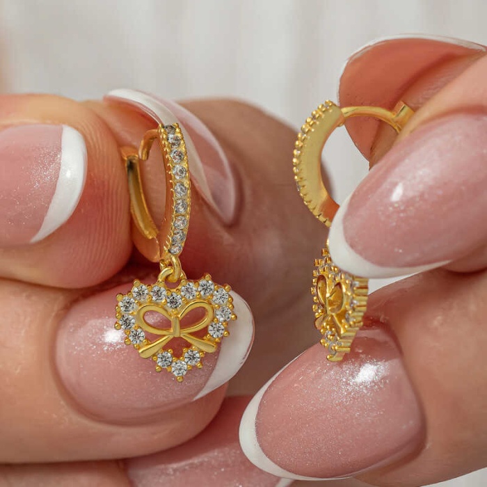 Lucky Life  Gümüş Gold Kalp Kurdele Sallantılı Kadın Küpe