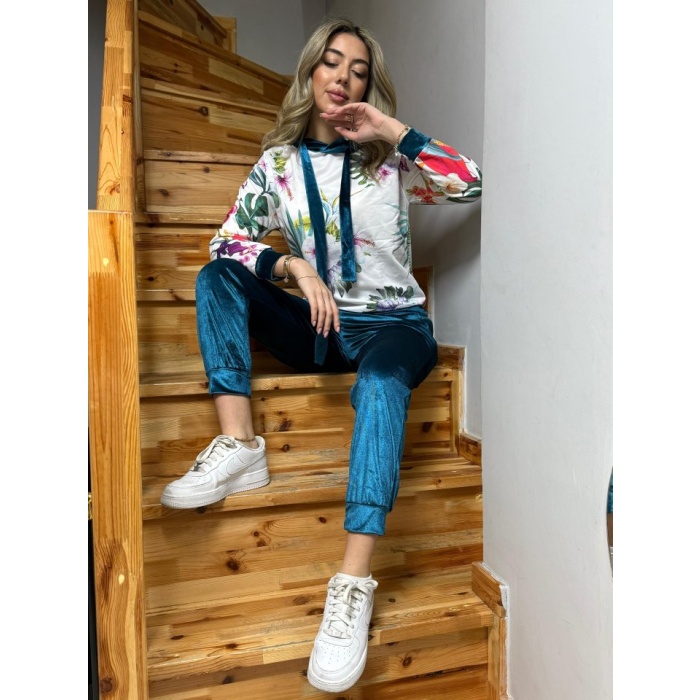 Lucky Life Kadın Kadife Kumaş Uzun Kollu Kapüşon Detay çiçek Baskılı Sweat Ve Pantolon Ikili Takım