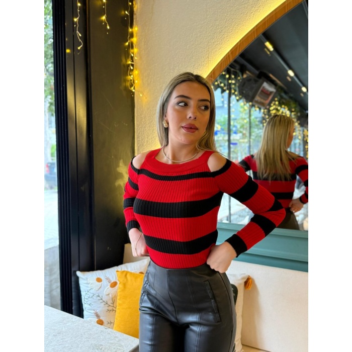 Lucky Life Kadın Uzun Kollu Bisiklet Yaka Omuzları Açık Triko Bluz