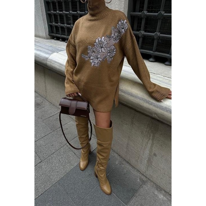 Nakış Detaylı Lucky Life Kadın Triko Kazak 