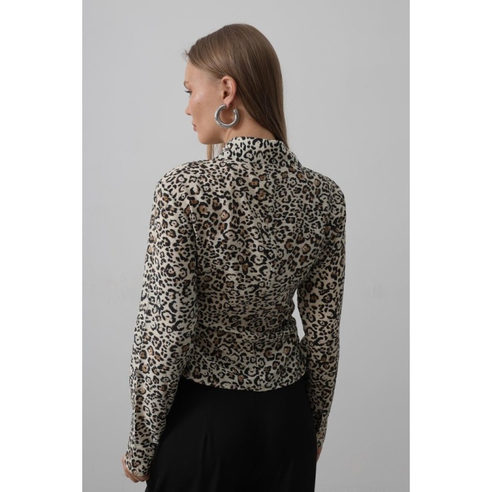 Lucky Life Kadın Yanları Büzgülü Leopar Gömlek - Leopar