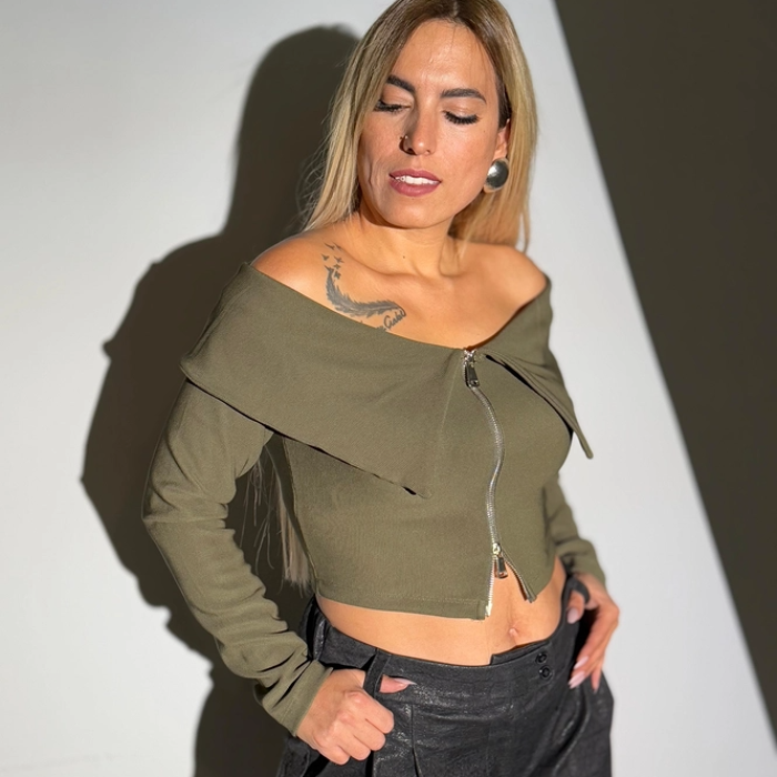 Haki Madonna Yaka Önü Fermuarlı Bluz