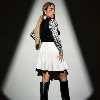 Siyah Uzun Kollu Balon Kol Detaylı Balıkçı Yaka Bluz