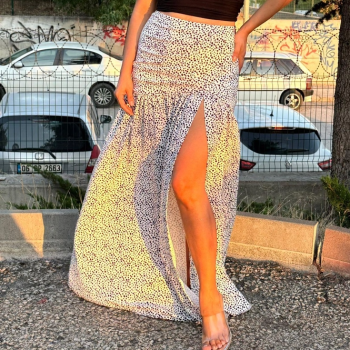 Beyaz Üzeri Siyah Desenli Derin Yırtmaçlı Etek