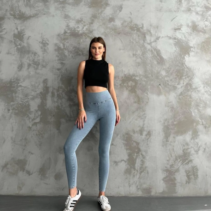 Açık Mavi Pantolon Görünümlü Tayt