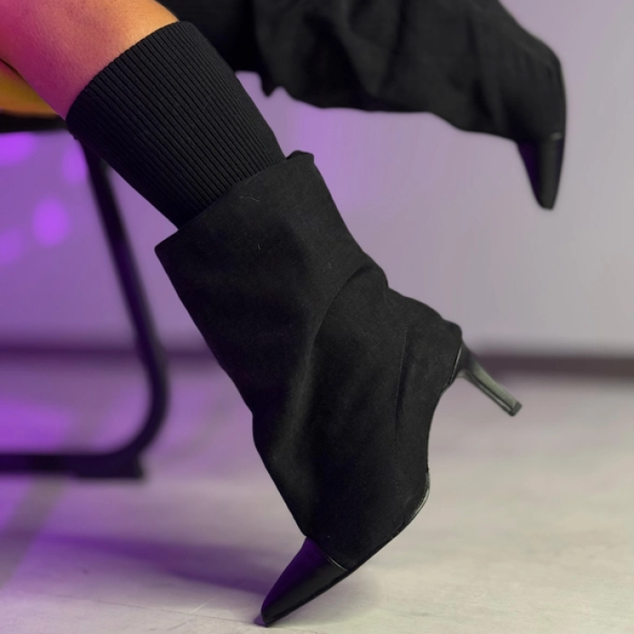 Siyah Sivri Burun Tasarım Çizme