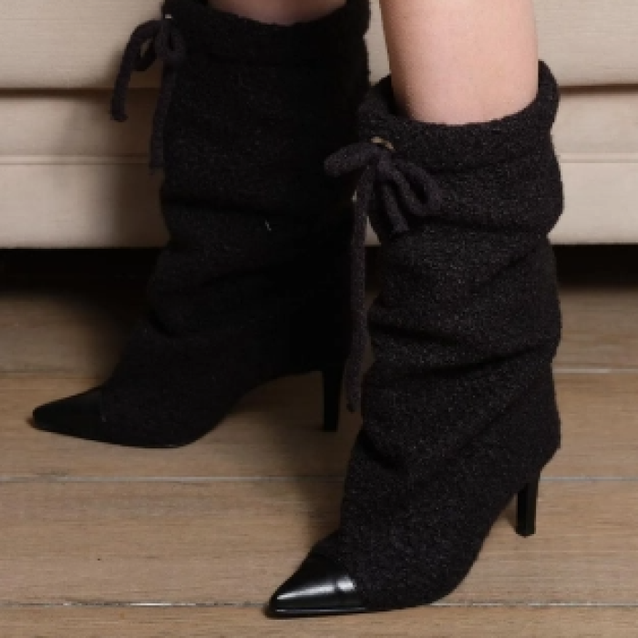 Siyah Koyun Yün Tasarım Çizme