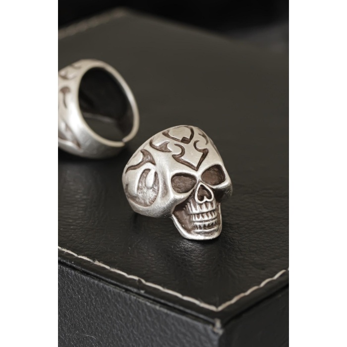 Kuru Kafa Tasarımlı Eskitme Gümüş Desenli Ayarlamalı Model Erkek Yüzük