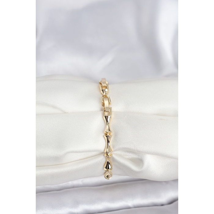 Pirinç Gold Renk VIP Seri Kemik Model Zirkon Taşlı Kadın Bileklik