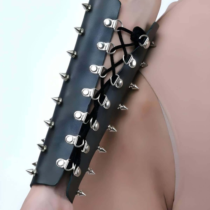 Çivi Detaylı Kol Takısı, Vücut Aksesuar Deri Harness - APFT1270