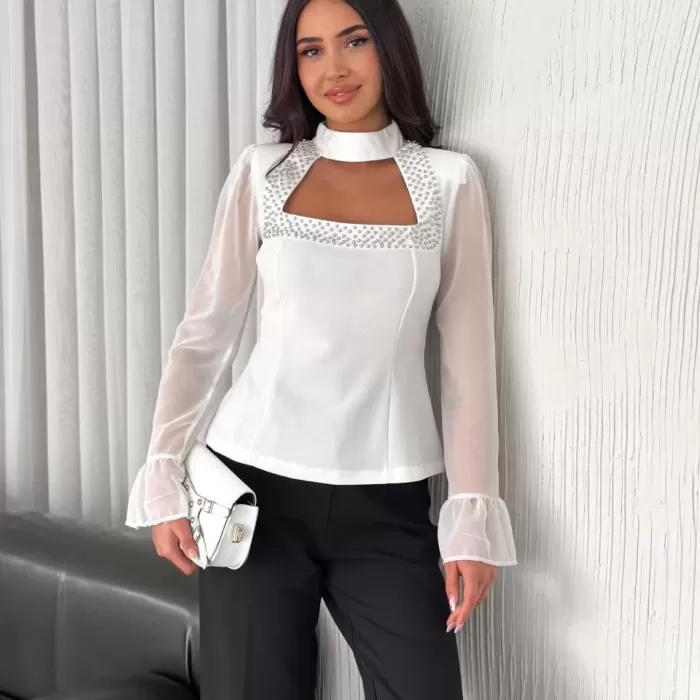 Kadın Kolları Şifon Göğüste İnci Boncuk detaylı Bluz - Beyaz