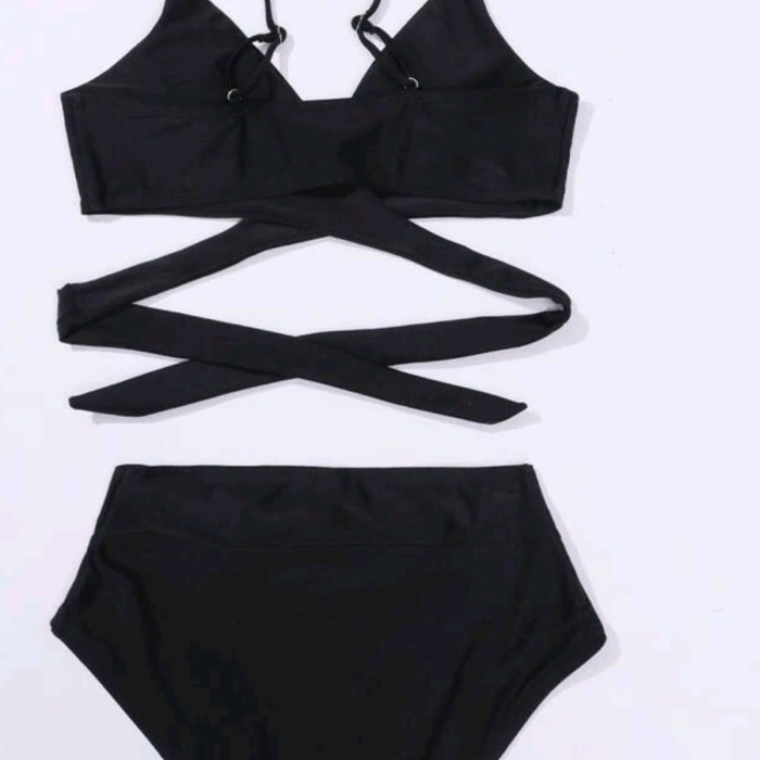 V kesim bikini altlı belden kuşak detaylı bikini takımı