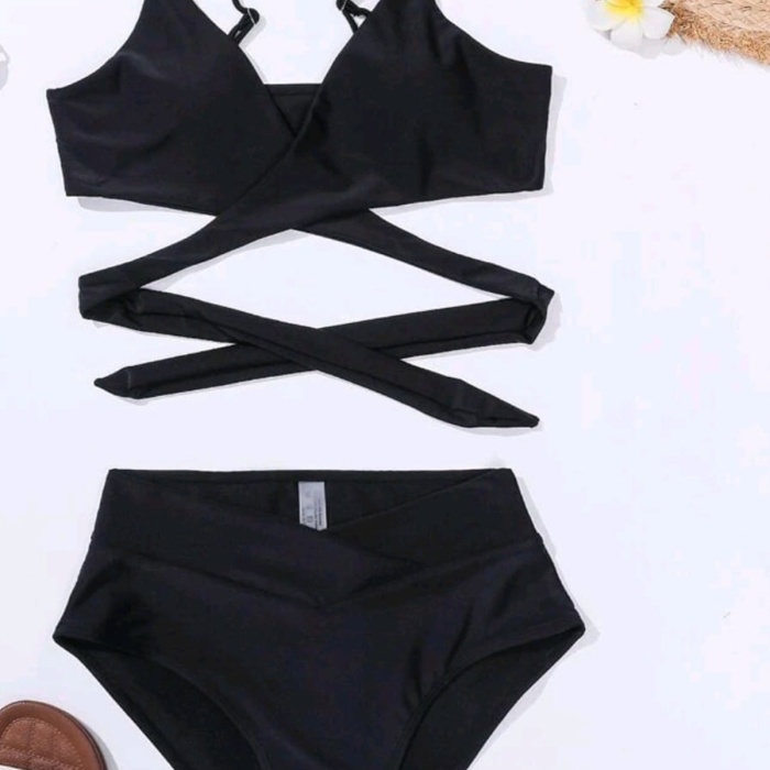 V kesim bikini altlı belden kuşak detaylı bikini takımı