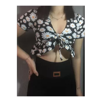 Çiçek Desenli Gipeli Bluz