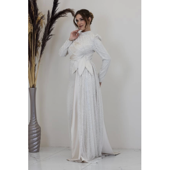 Beli Çiçek Detaylı Bergüzar Abiye - Krem