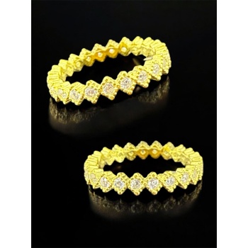 Tek Sıra Taşlı Gold Yüzük