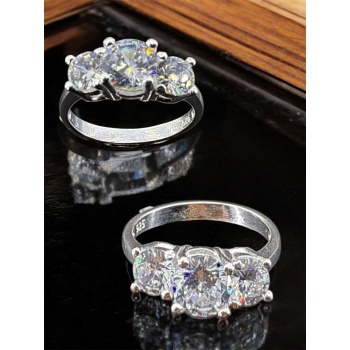 Üç Taş Pırlanta Model Yüzük