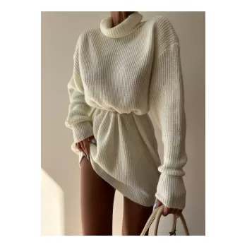 Beyaz Boğazlı Triko Elbise