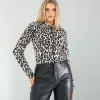 Leopar Desenli Kapşonlu Hırka 
