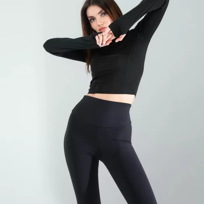 Siyah Renkli Parmak Geçmeli Spor Body