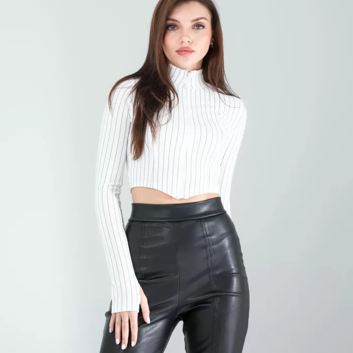 Beyaz Fitilli Parmak Geçmeli Crop