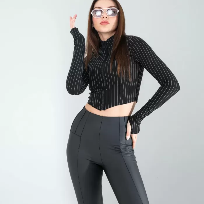 Siyah Fitilli Parmak Geçmeli Crop