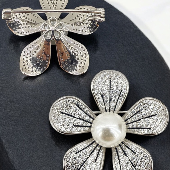 Yaka Broşu - Silver