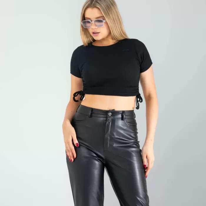 Siyah Yandan Büzgülü Crop