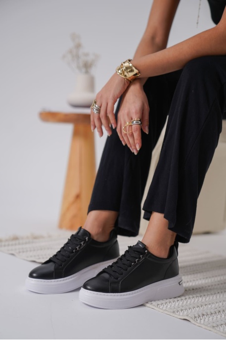 Nova Kadın Gümüş Detaylı Siyah Sneaker