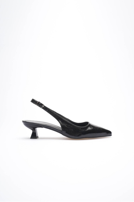 Kadın Siyah Kırışık Rugan Sivri Burun Slingback Kısa Topuklu Ayakkabı TR20MS04C