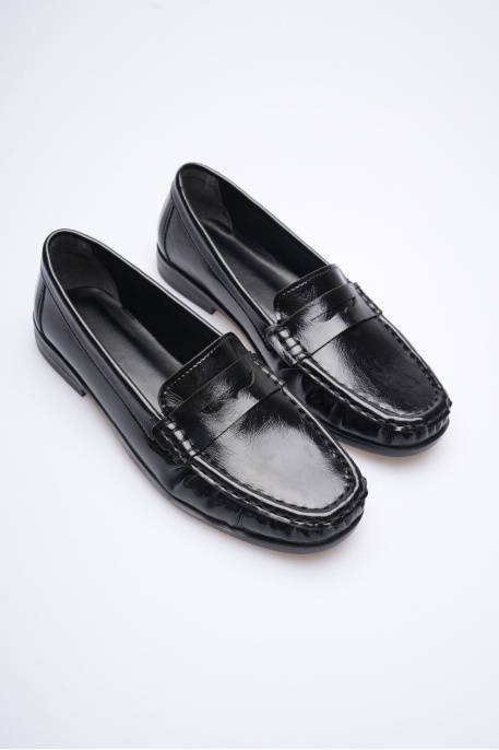 Siyah Parlak Deri Görünümlü Penny Loafer TR88MS02A