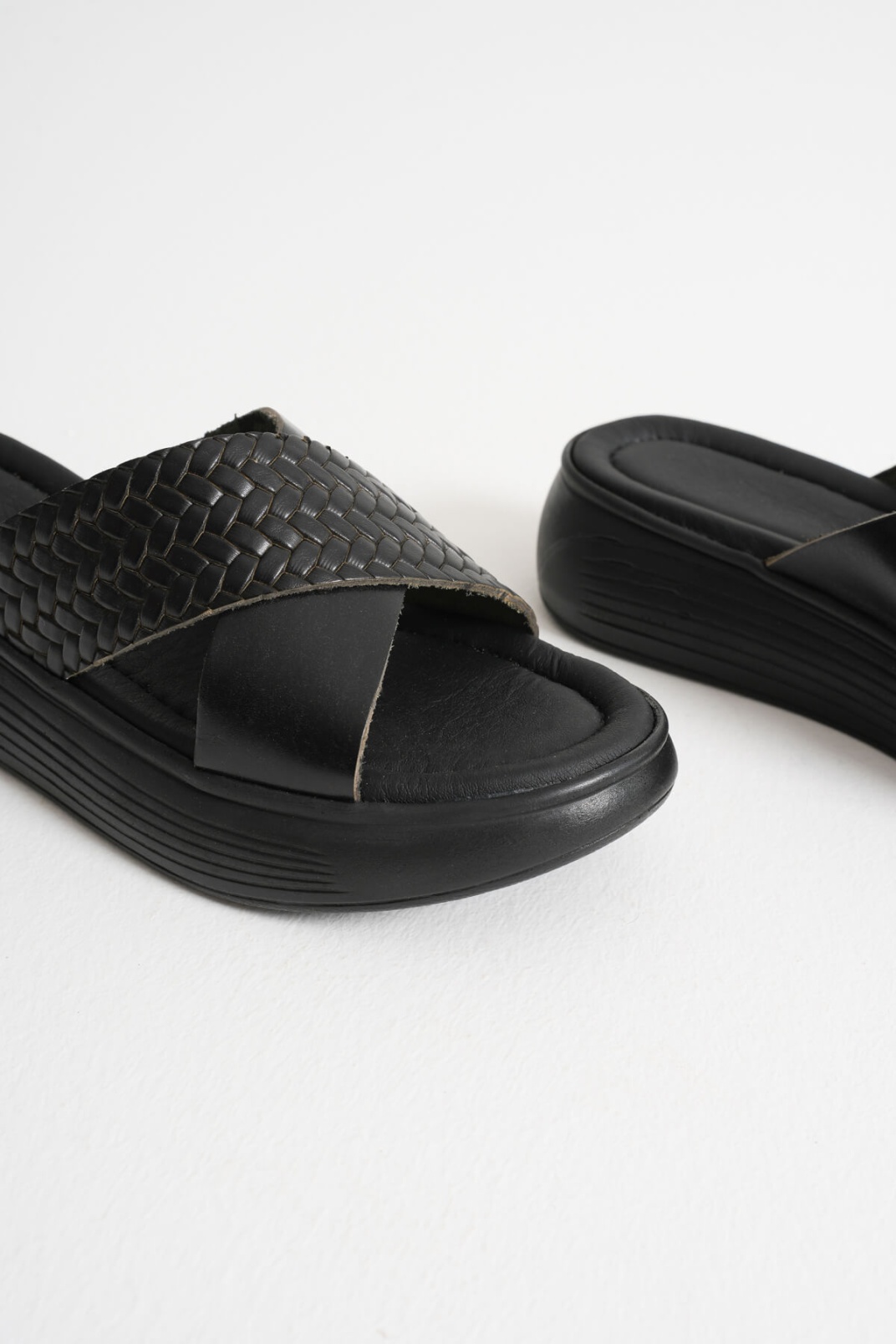 Fayn Siyah Hakiki Deri Terlik