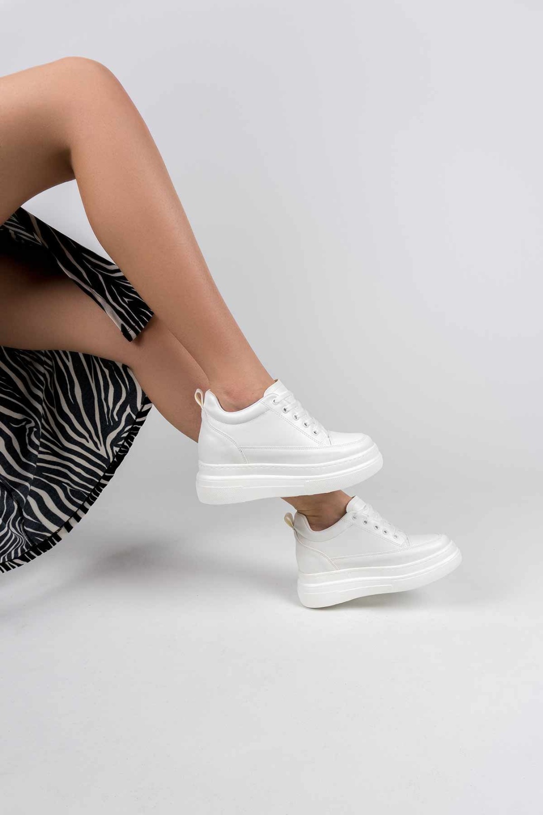 Lauren Kadın Gizli Topuk Mat Beyaz Spor Ayakkabı