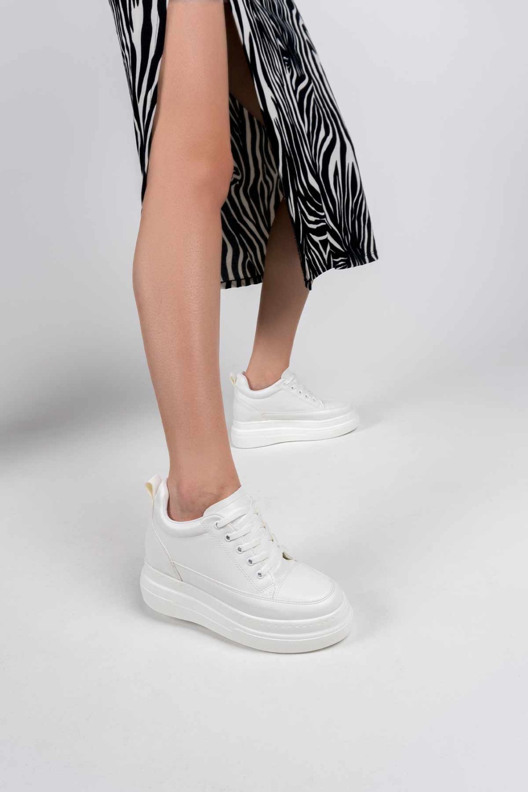 Lauren Kadın Gizli Topuk Mat Beyaz Spor Ayakkabı