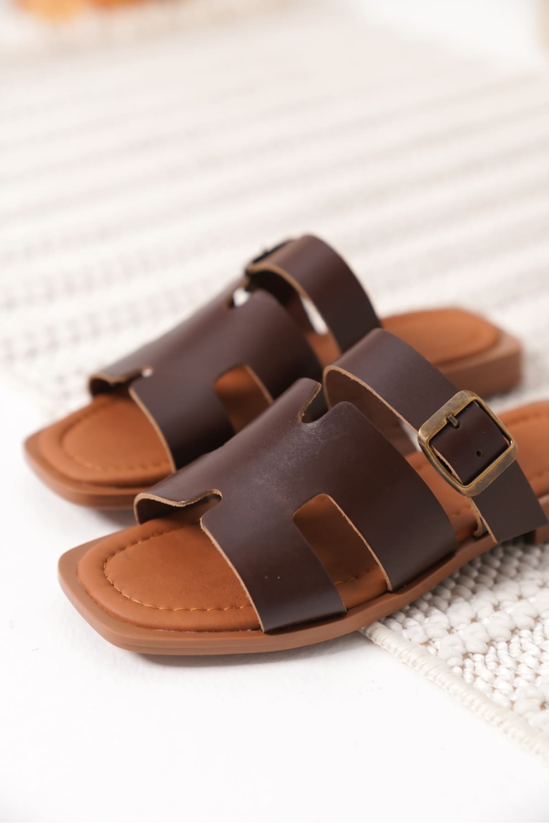 Garcia Acı Kahve Hakiki Deri Terlik