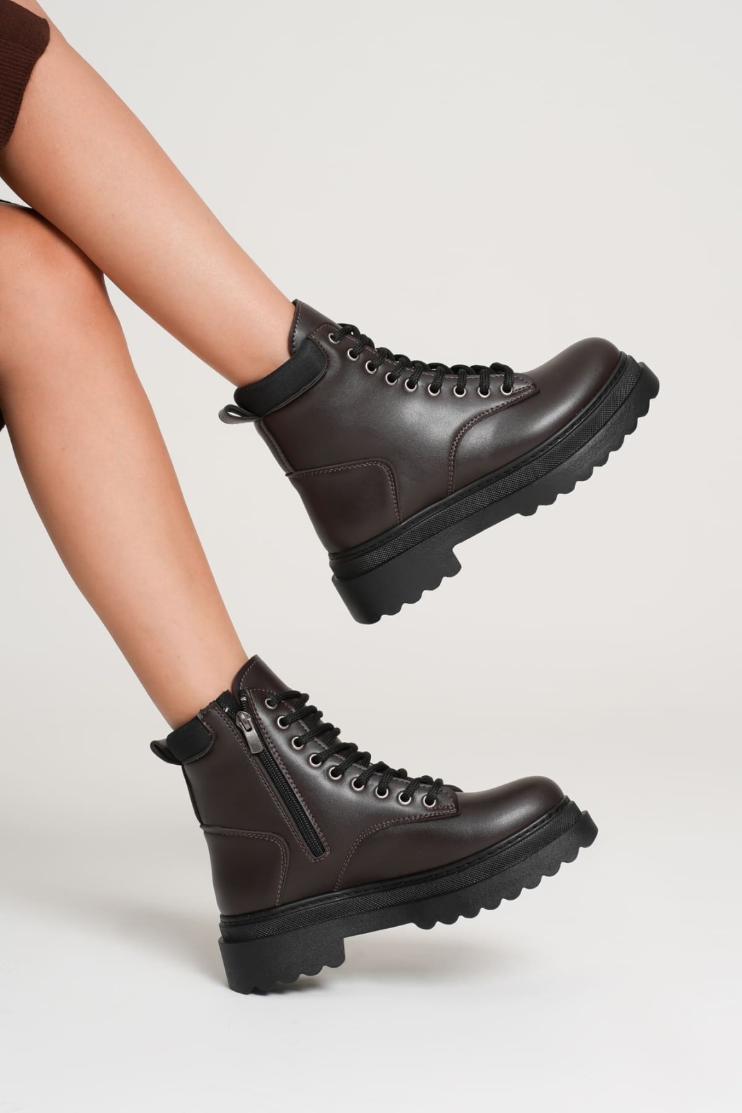 Fiora Özel Tasarım Kadın Kışlık Kalın Tabanlı Acı Kahve Bot