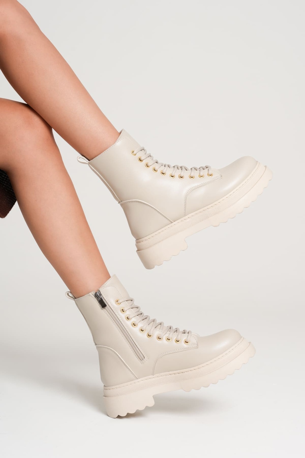 Karma Özel Tasarım Kışlık Bej Kalın Tabanlı Kadın Bot